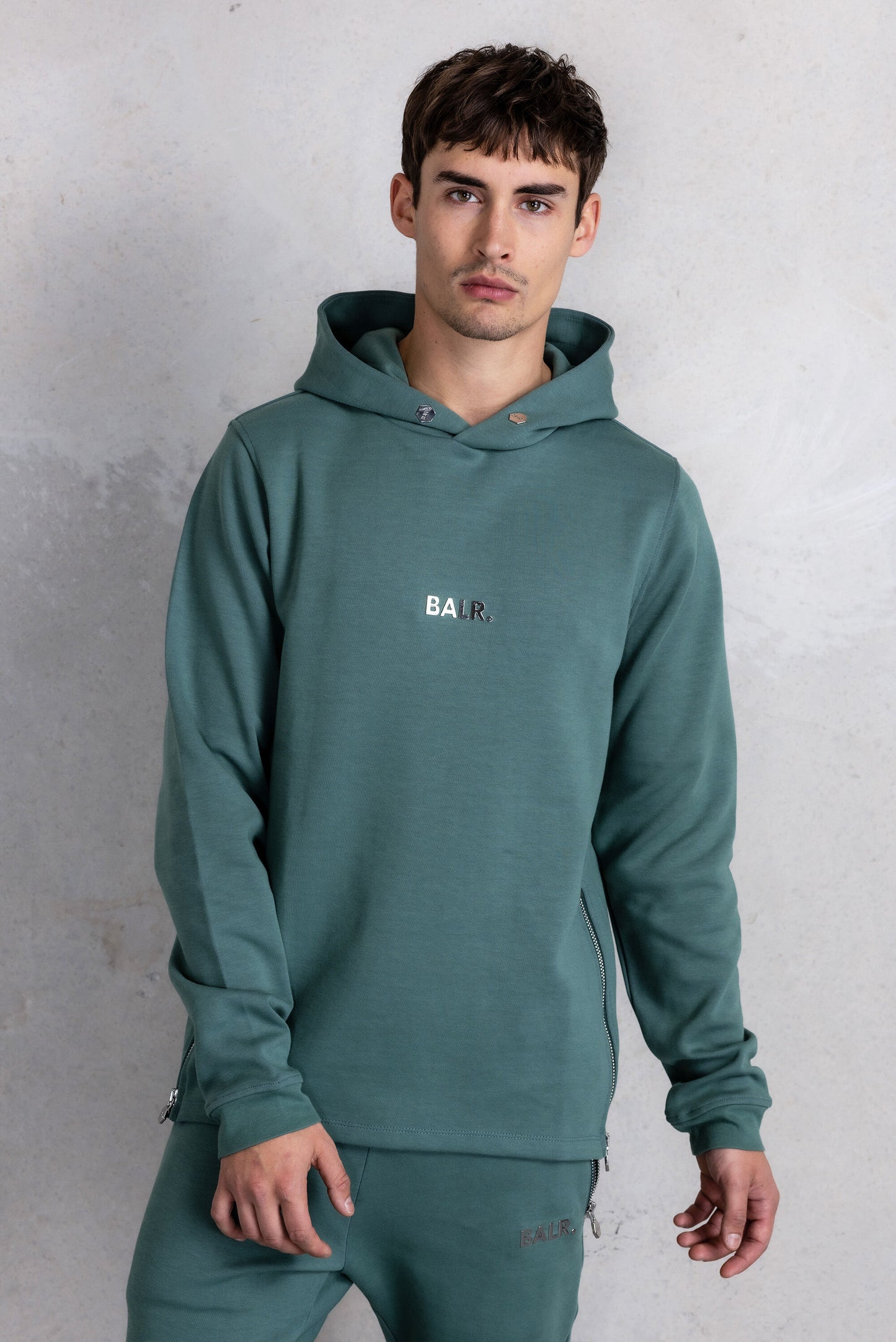 Q-Series Straight Classic Hoodie Dark Forest