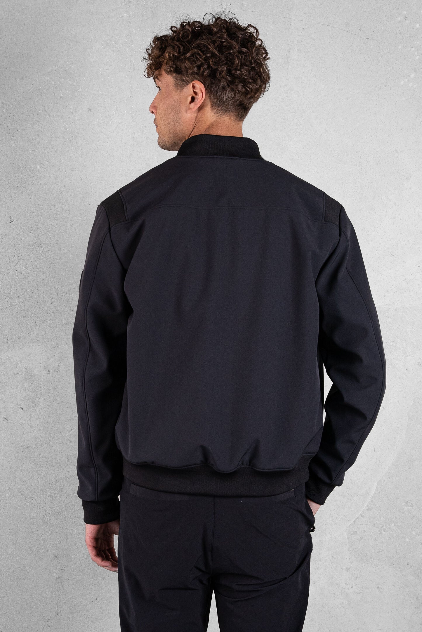 Chase Straight Bomberjacke Jet Black