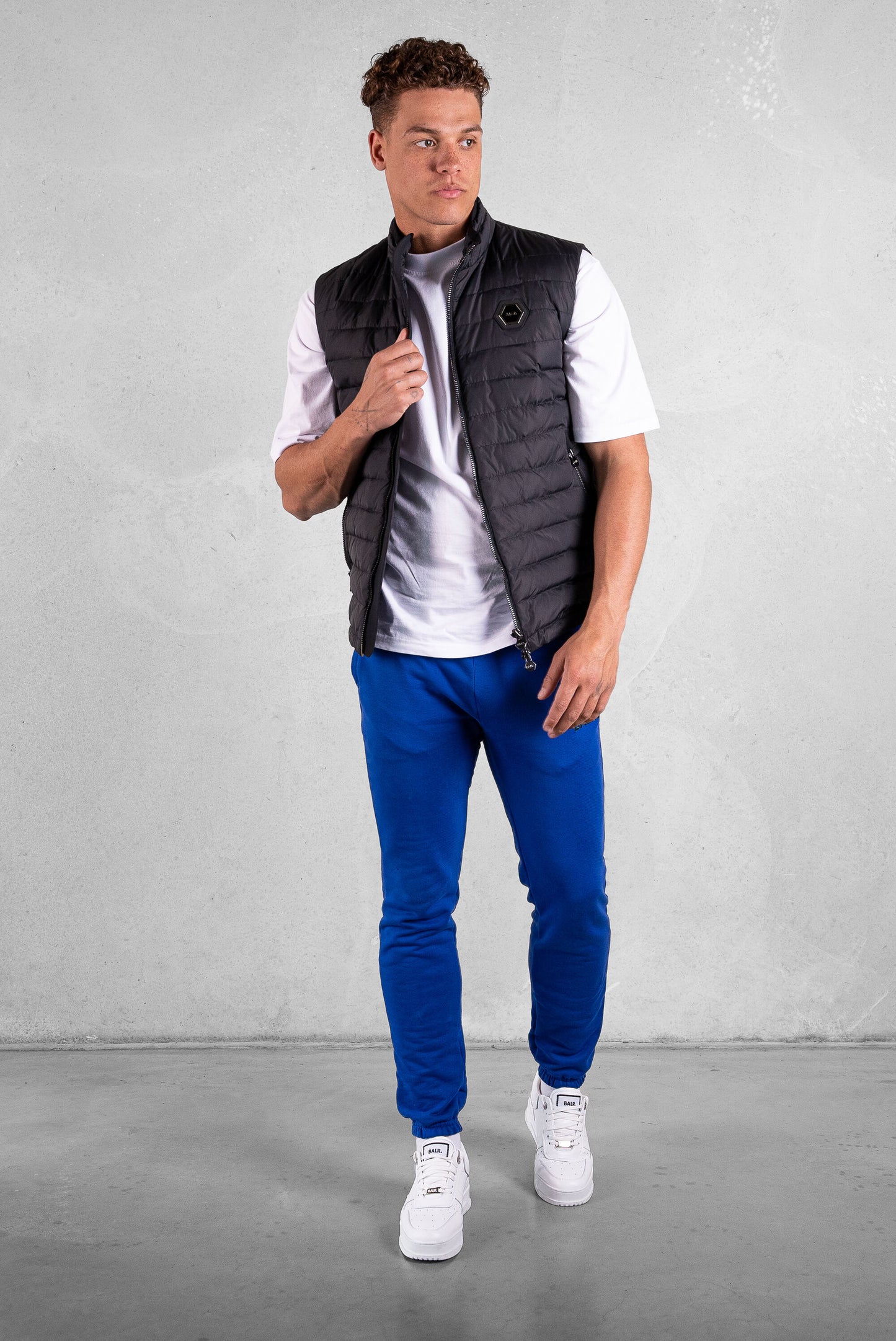 Regular Metal Brand Jogger Surf The Web