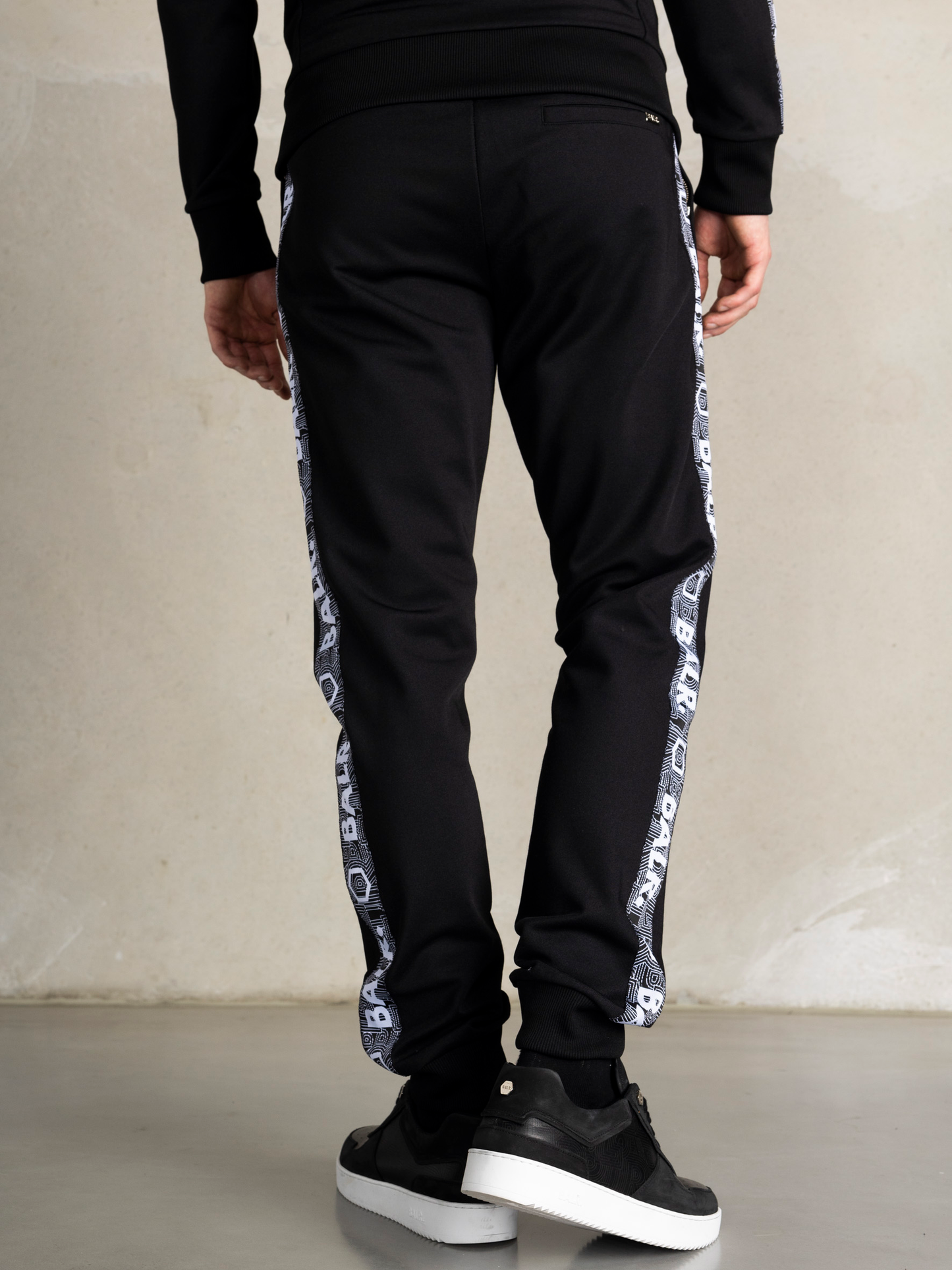 Jasper Track Pants Jet Black
