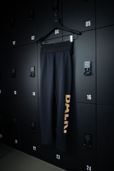 BALR. High Waisted Legging Brand Jet Black