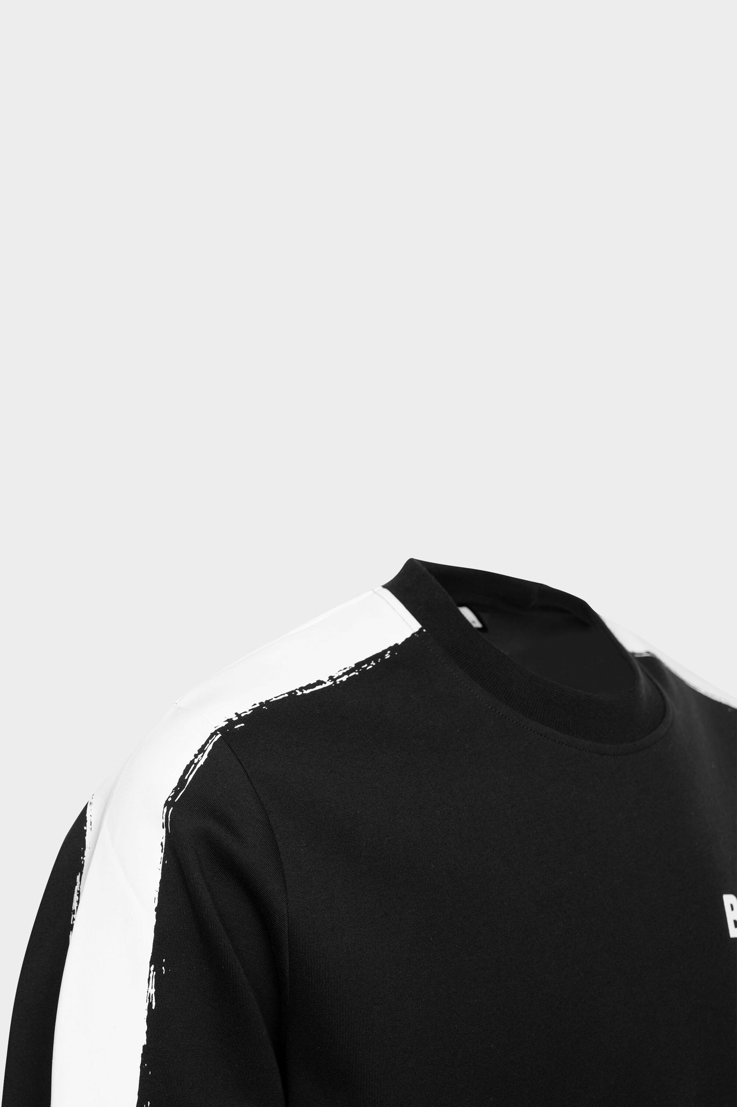 Chalk Striped Straight Crew Neck Black