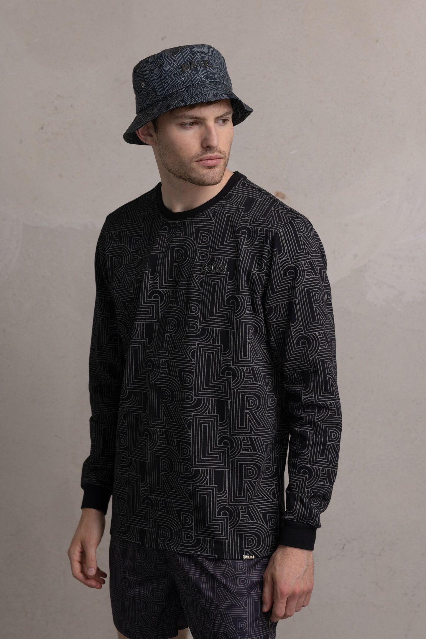 Olaf Straight Track AOP Longsleeve T-Shirt Jet Black