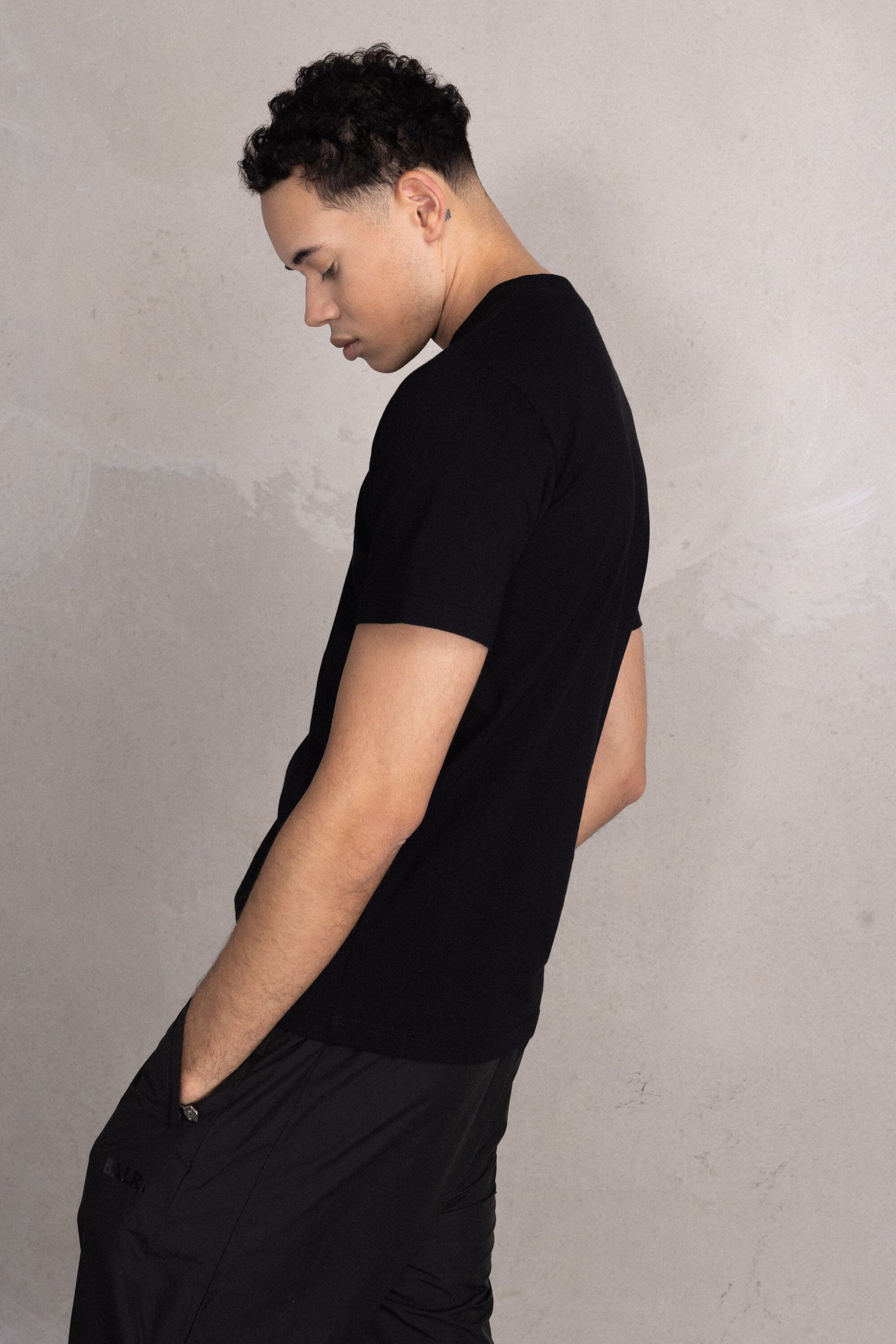 Olaf Straight BALR. Logo Gradient T-Shirt Jet Black