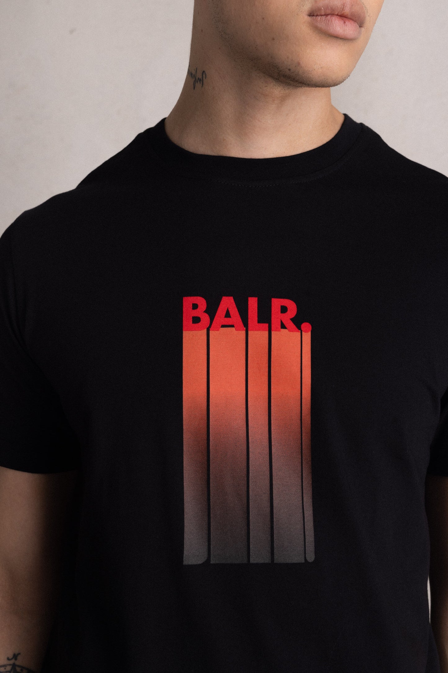 Olaf Straight BALR. Logo Gradient T-Shirt Jet Black
