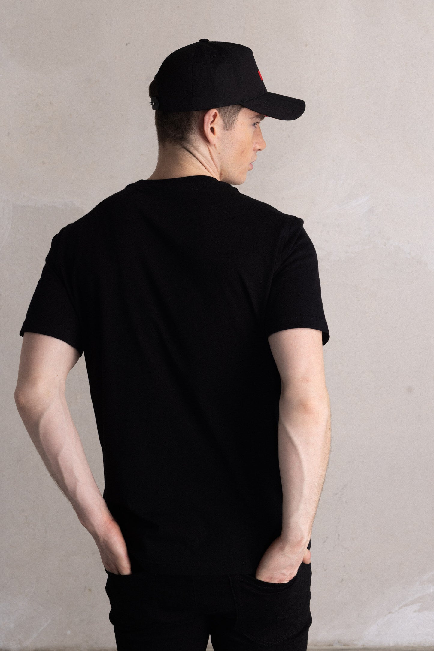 Olaf Straight BALR. Ace Embro T-Shirt Jet Black