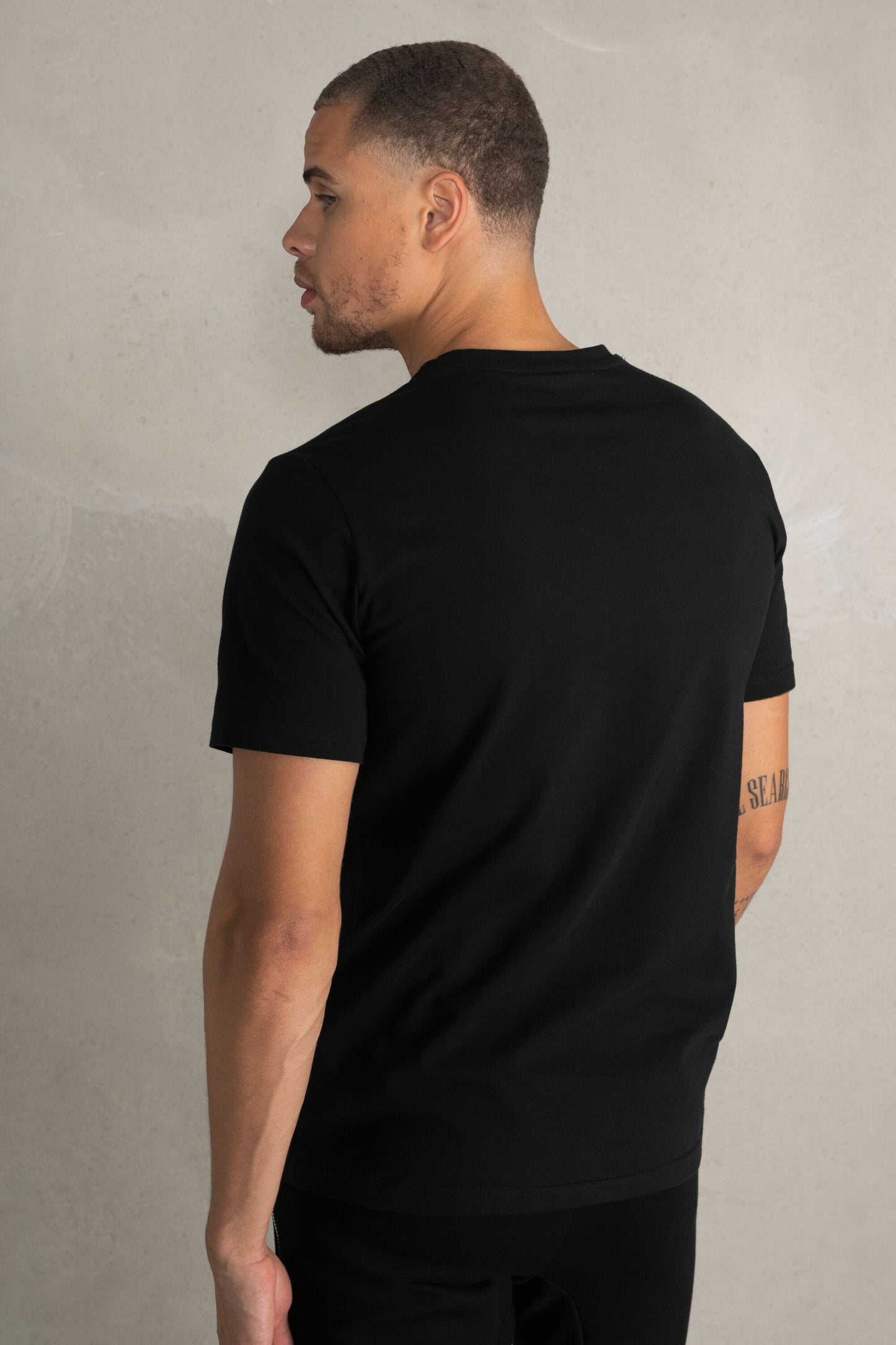 Olaf Straight BALR. Satin Embro T-Shirt Jet Black