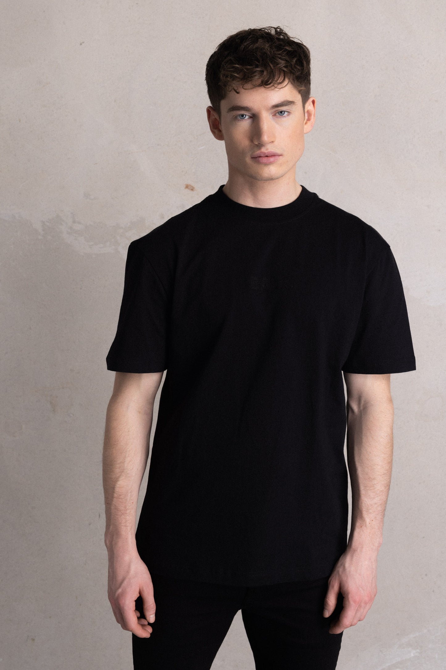 Luke Box Dart BALR. Logo T-Shirt Jet Black