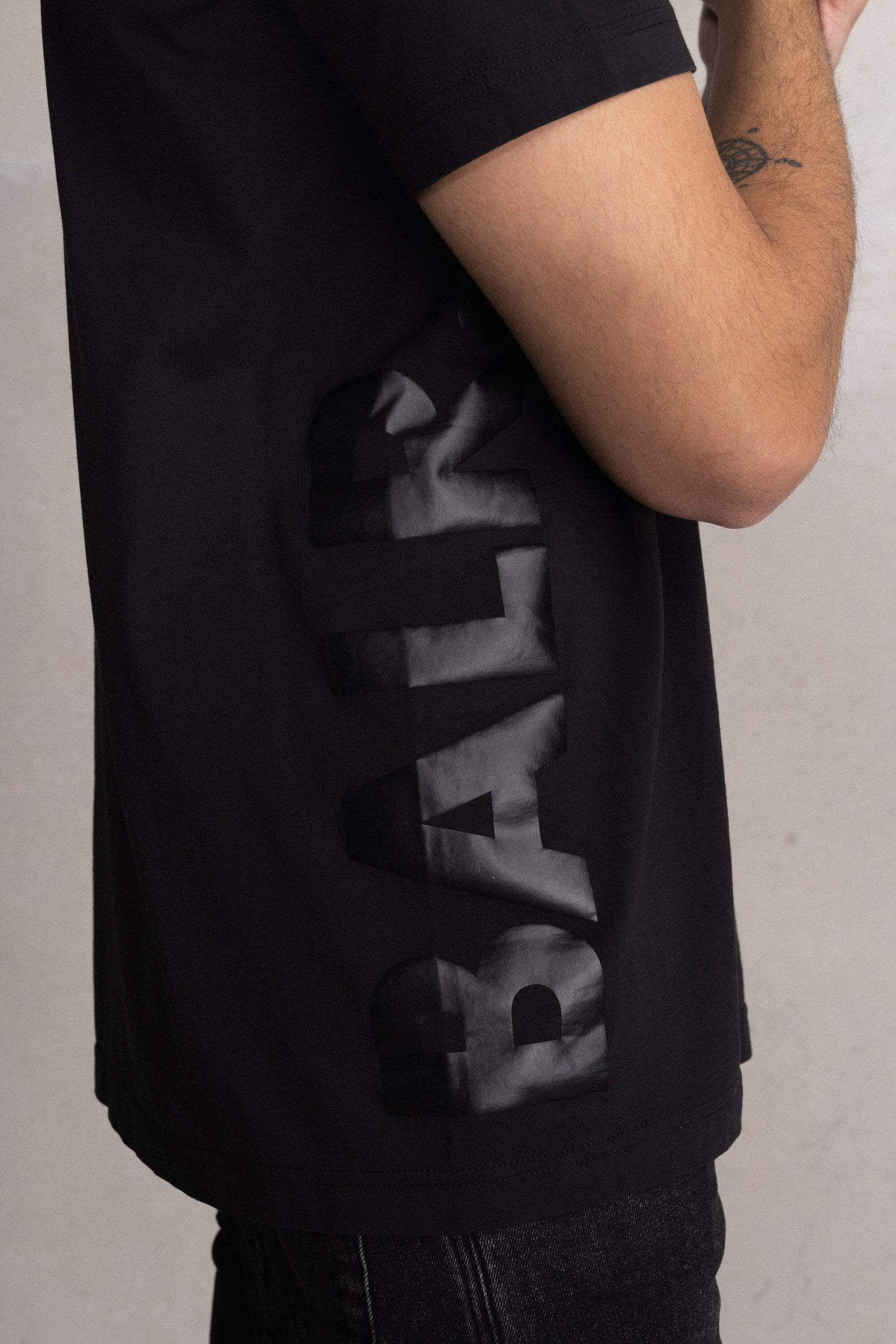Olaf Straight Vertical T-Shirt Jet Black