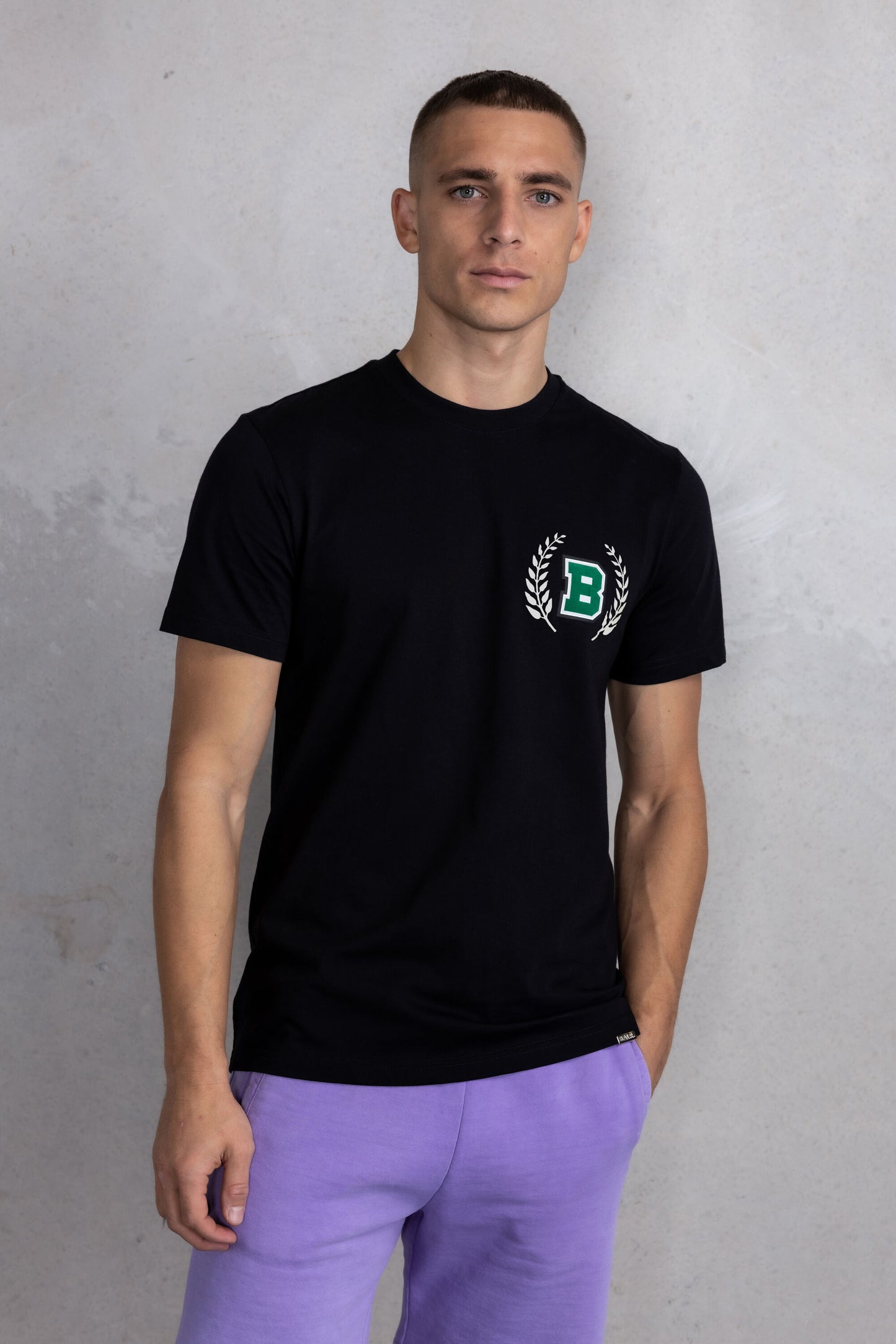 Olaf Straight B Crest T-Shirt Jet Black