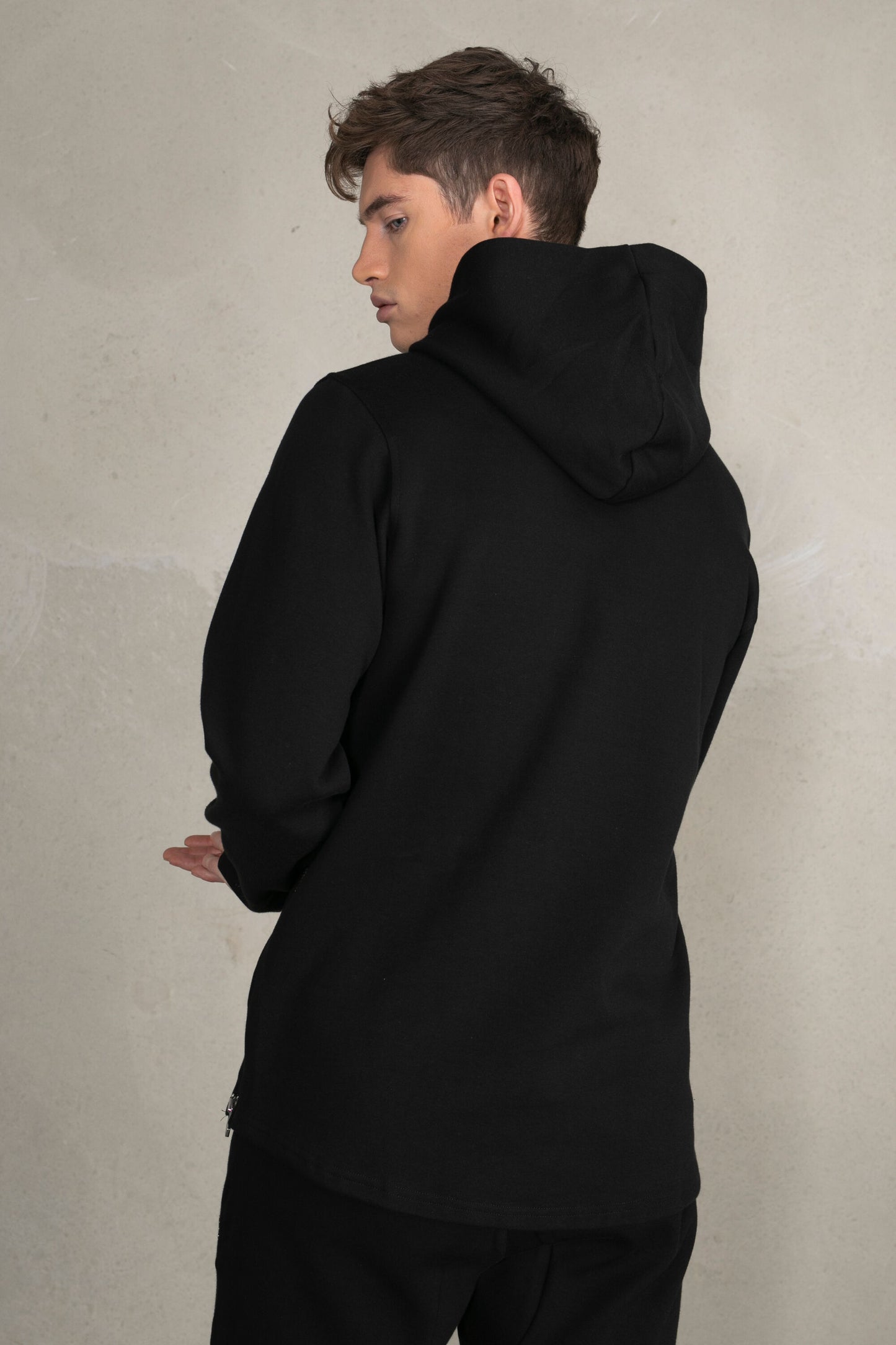 Q-Series Straight Classic Hoodie Men Black