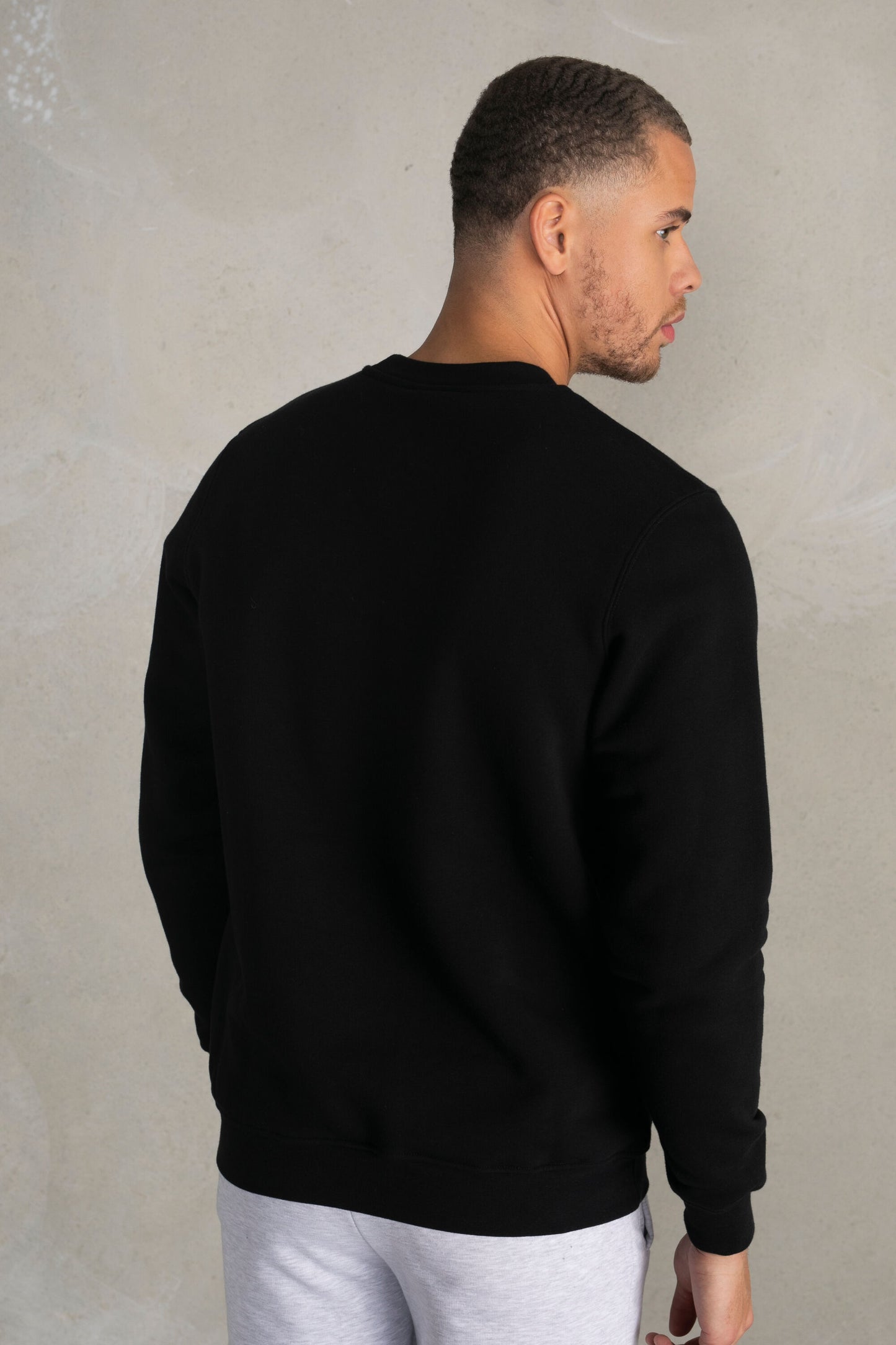 Olaf Straight BALR. Satin Embro Crewneck Jet Black