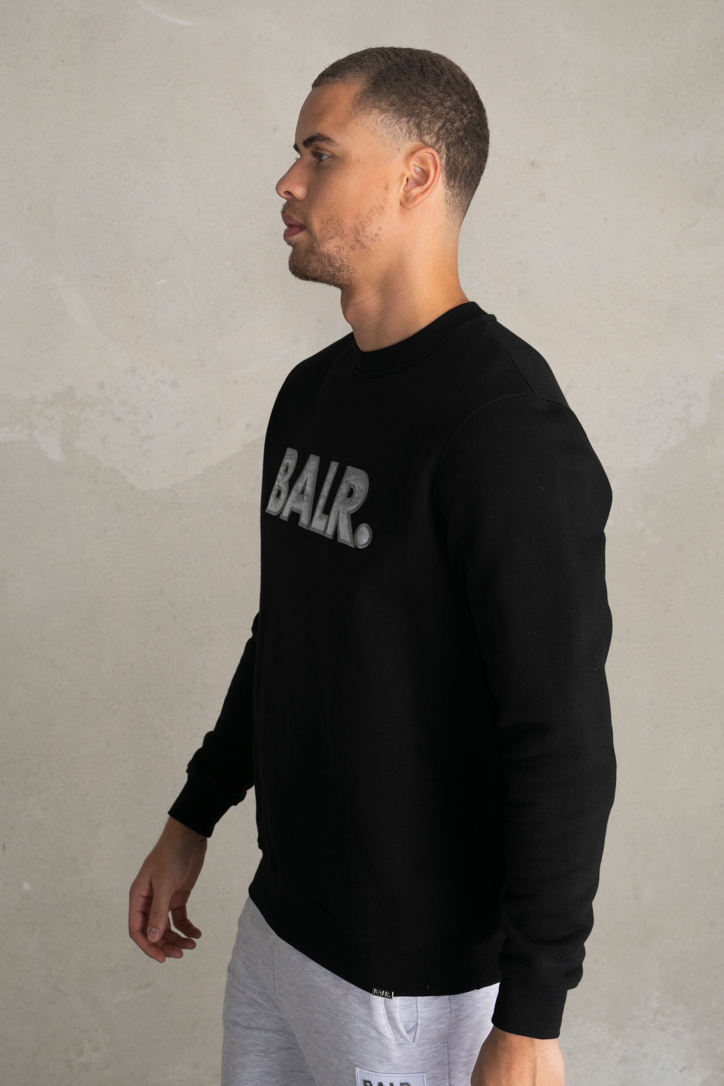 Olaf Straight BALR. Satin Embro Crewneck Jet Black