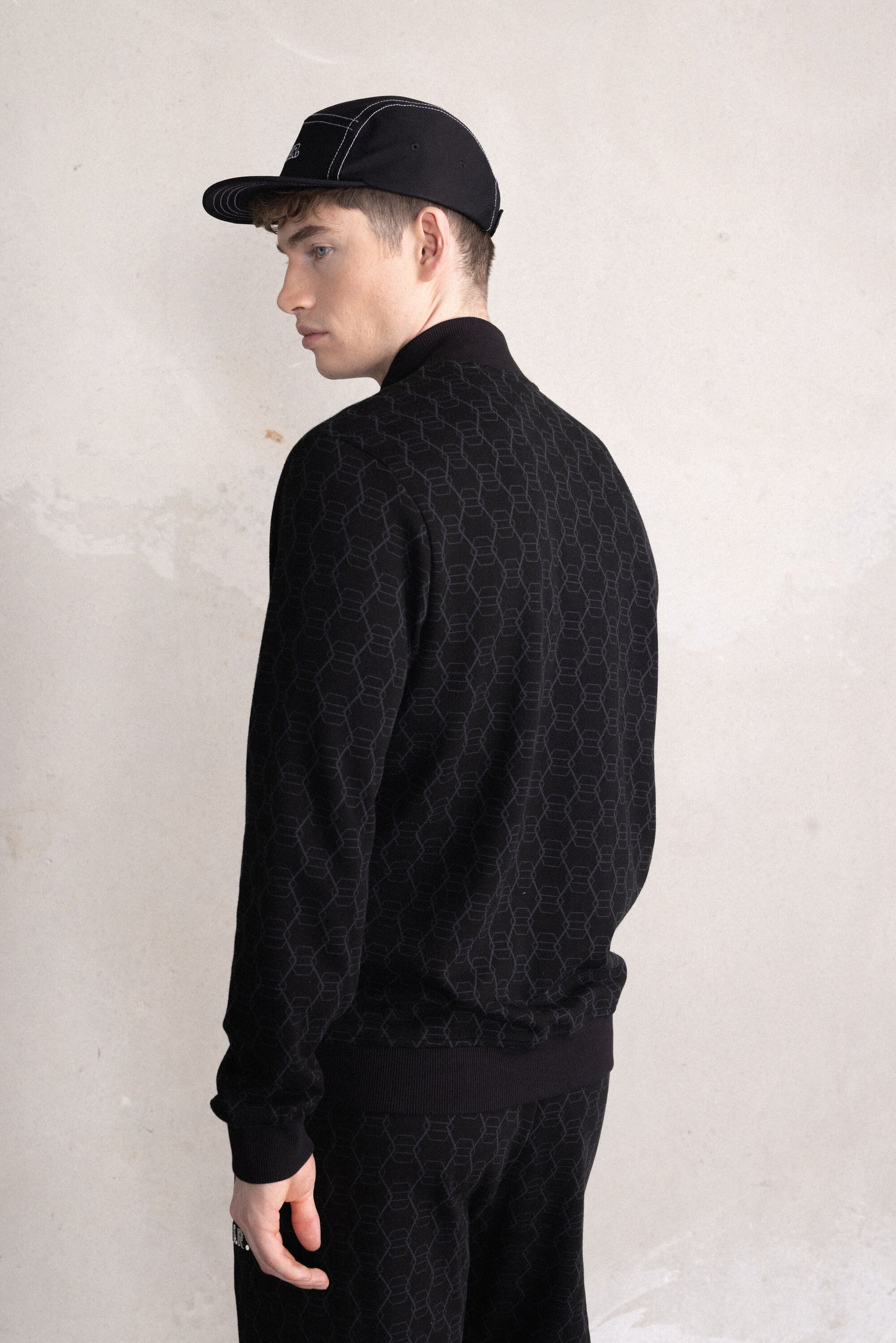 Brooklyn Regular Jacquard Hex. Track Jacket Jet Black