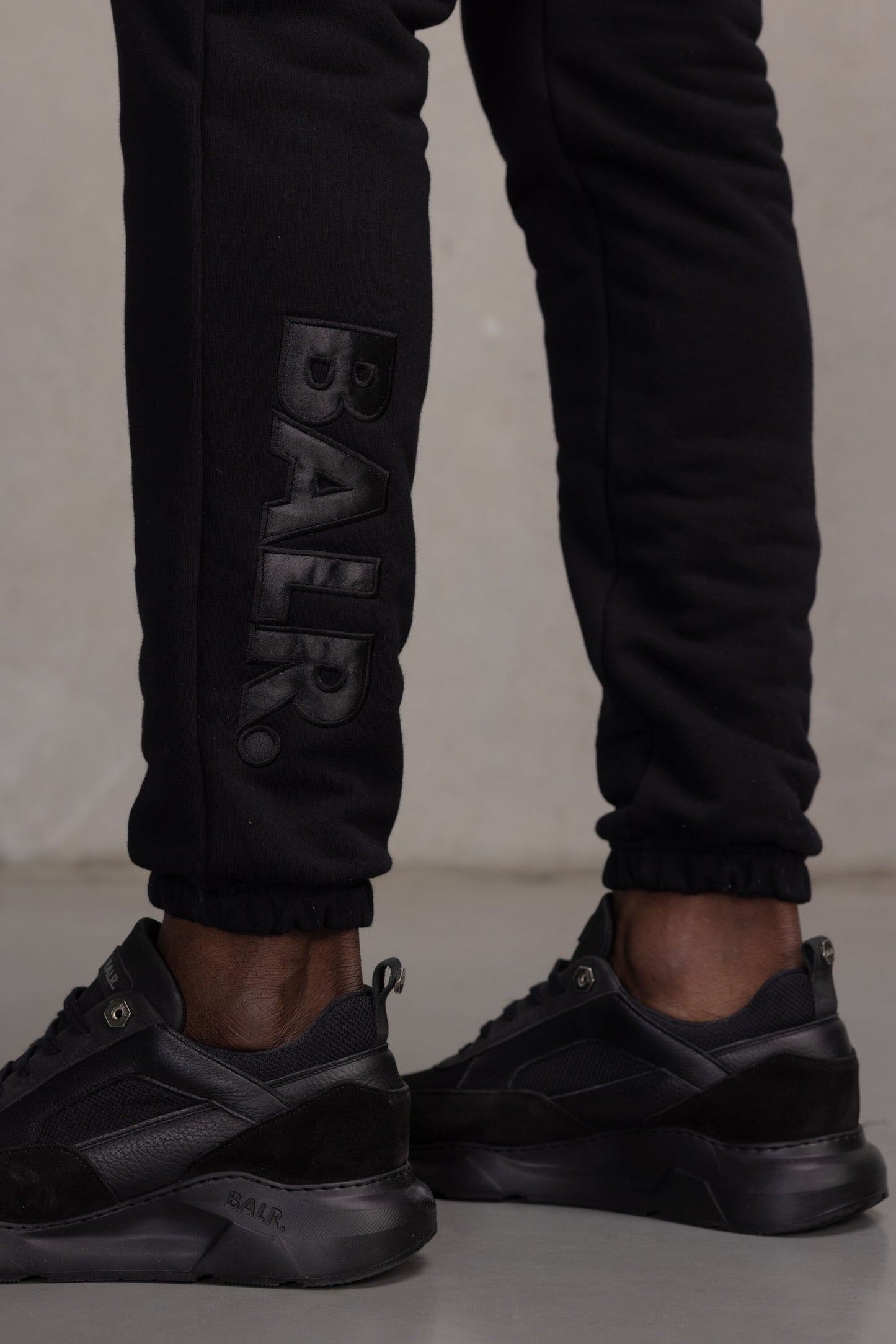 Regular Satin Embro Sweatpants Jet Black