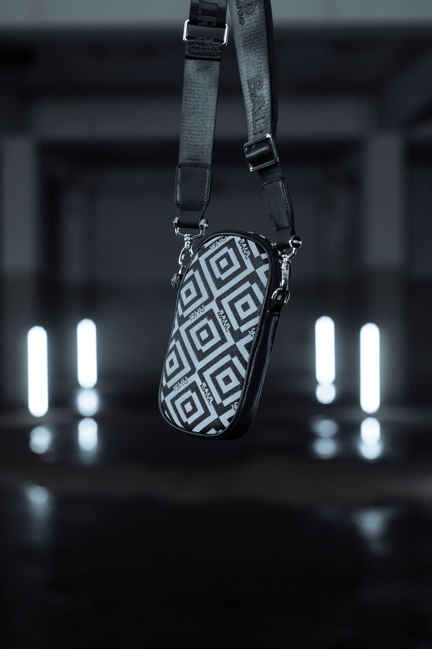 BALR. x ISHU Phone Pouch Jet Black/3M Reflective