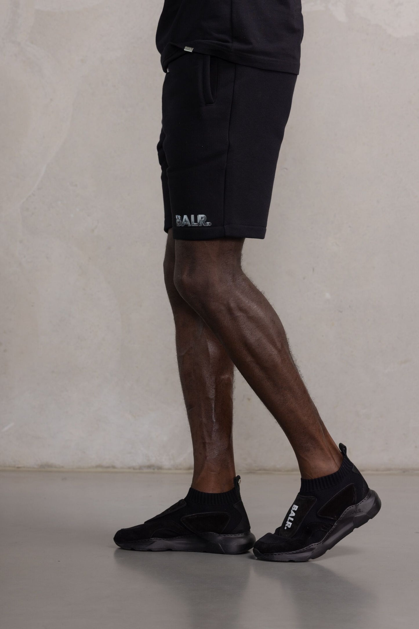 Tony Regular Metal Brand Sweat Short Jet Black