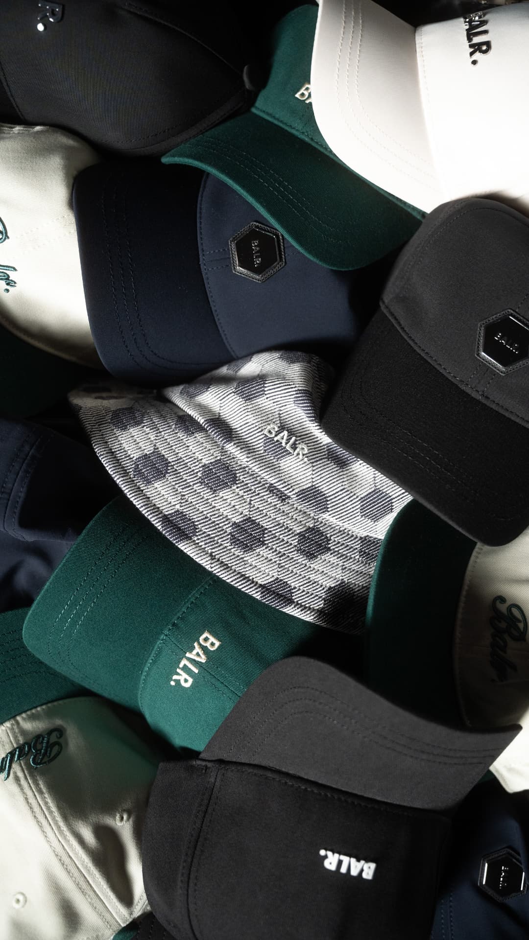 BALR._CAPS_STORY_2.jpg