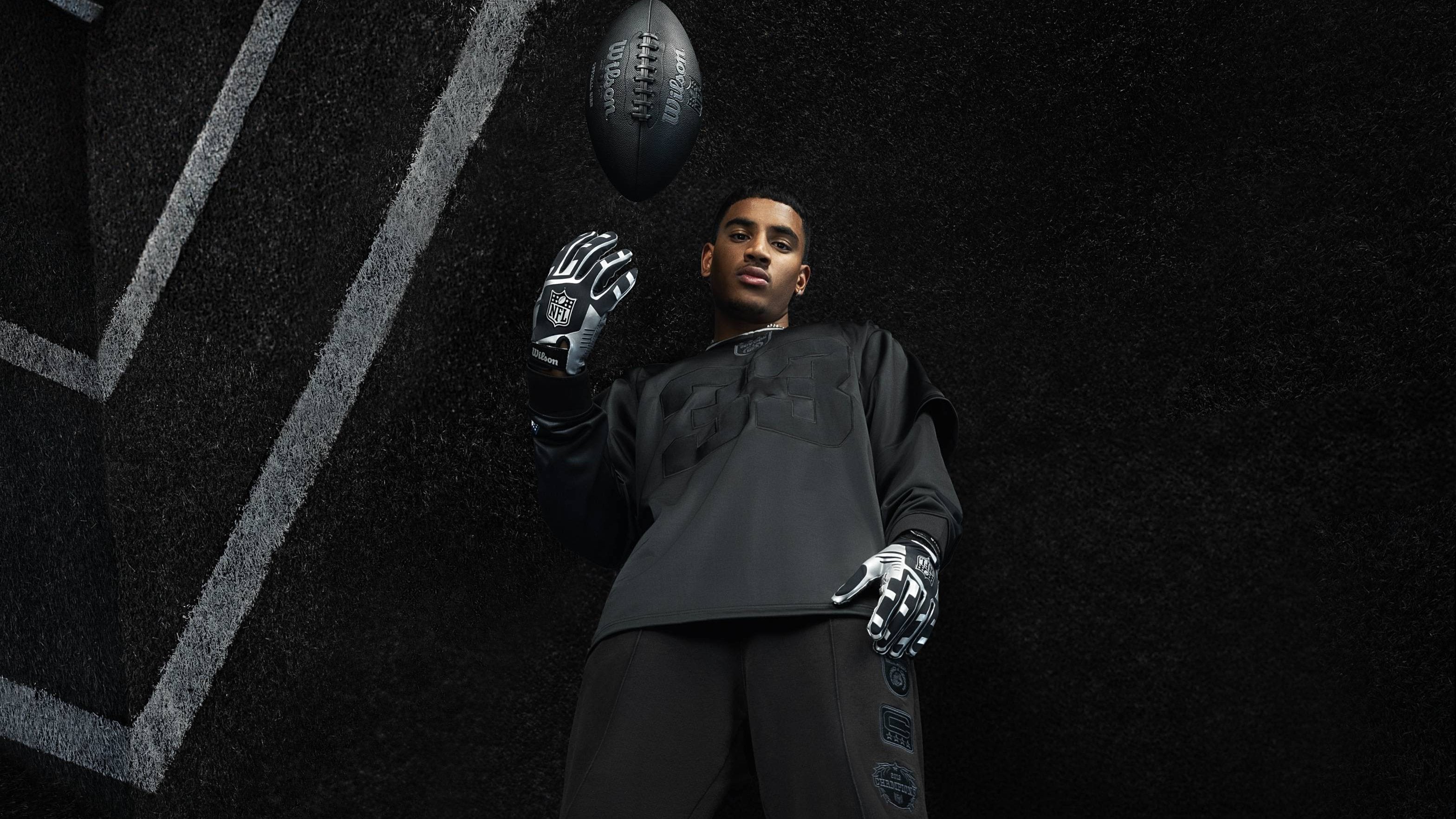 BALR_x_NFL_17_INSTAGRAM_CROP_1.jpg