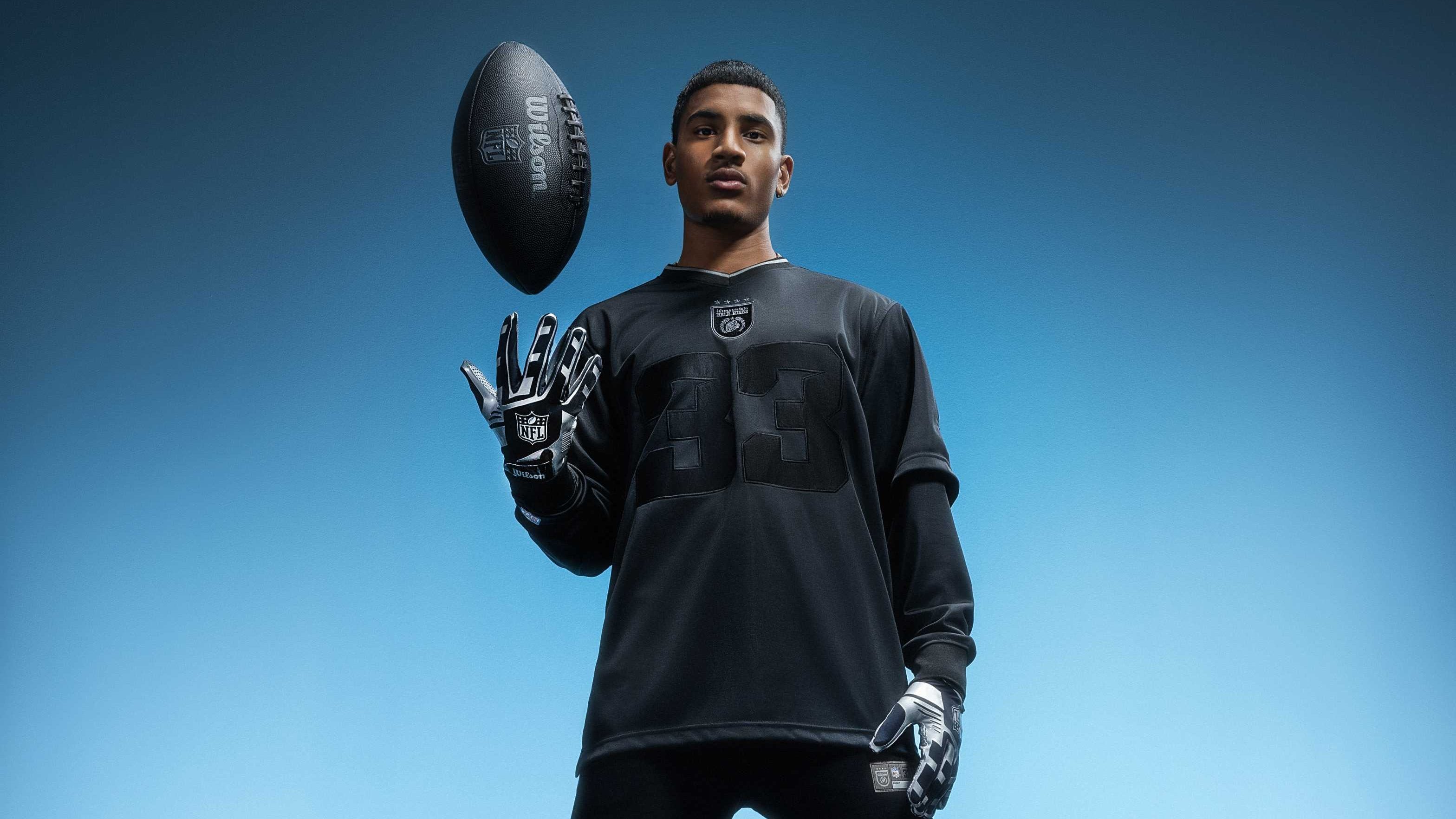 BALR_x_NFL_2_INSTAGRAM_CROP_1.jpg