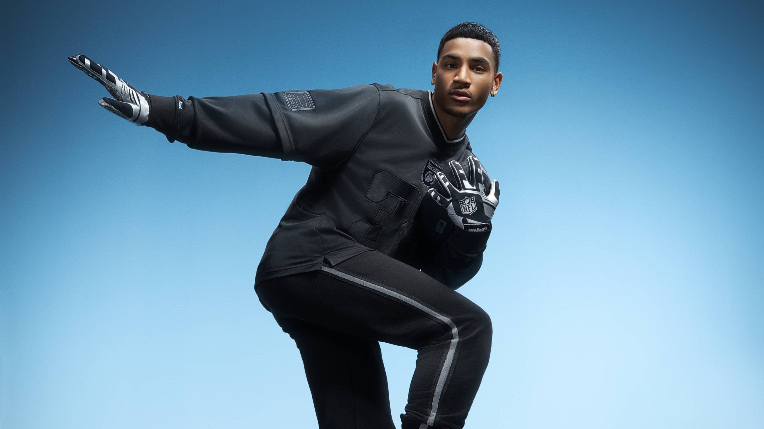 BALR_x_NFL_3_INSTAGRAM_CROP_1.jpg
