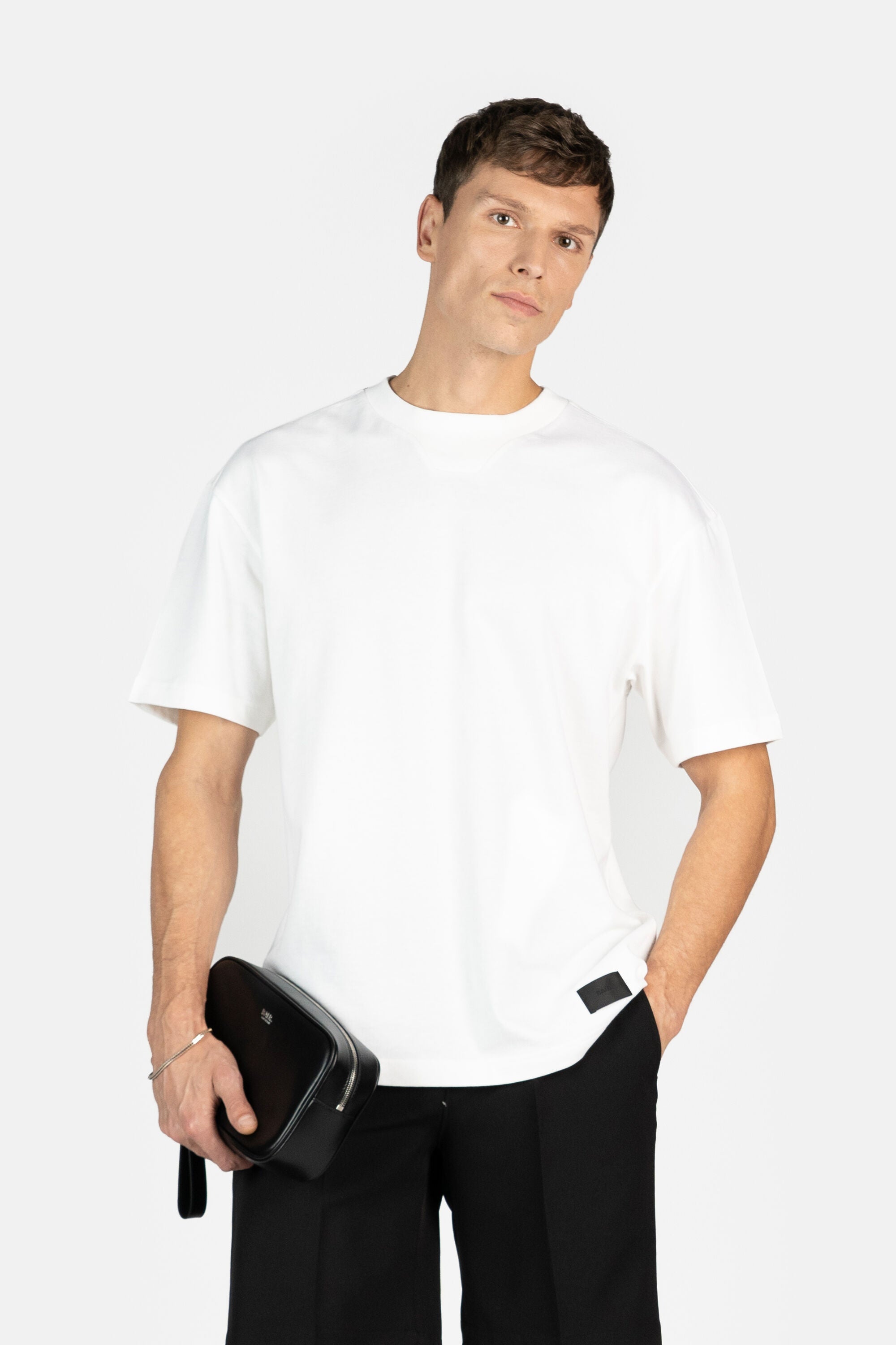 BALRXI Box Fit Camiseta de mezcla de seda blanca brillante