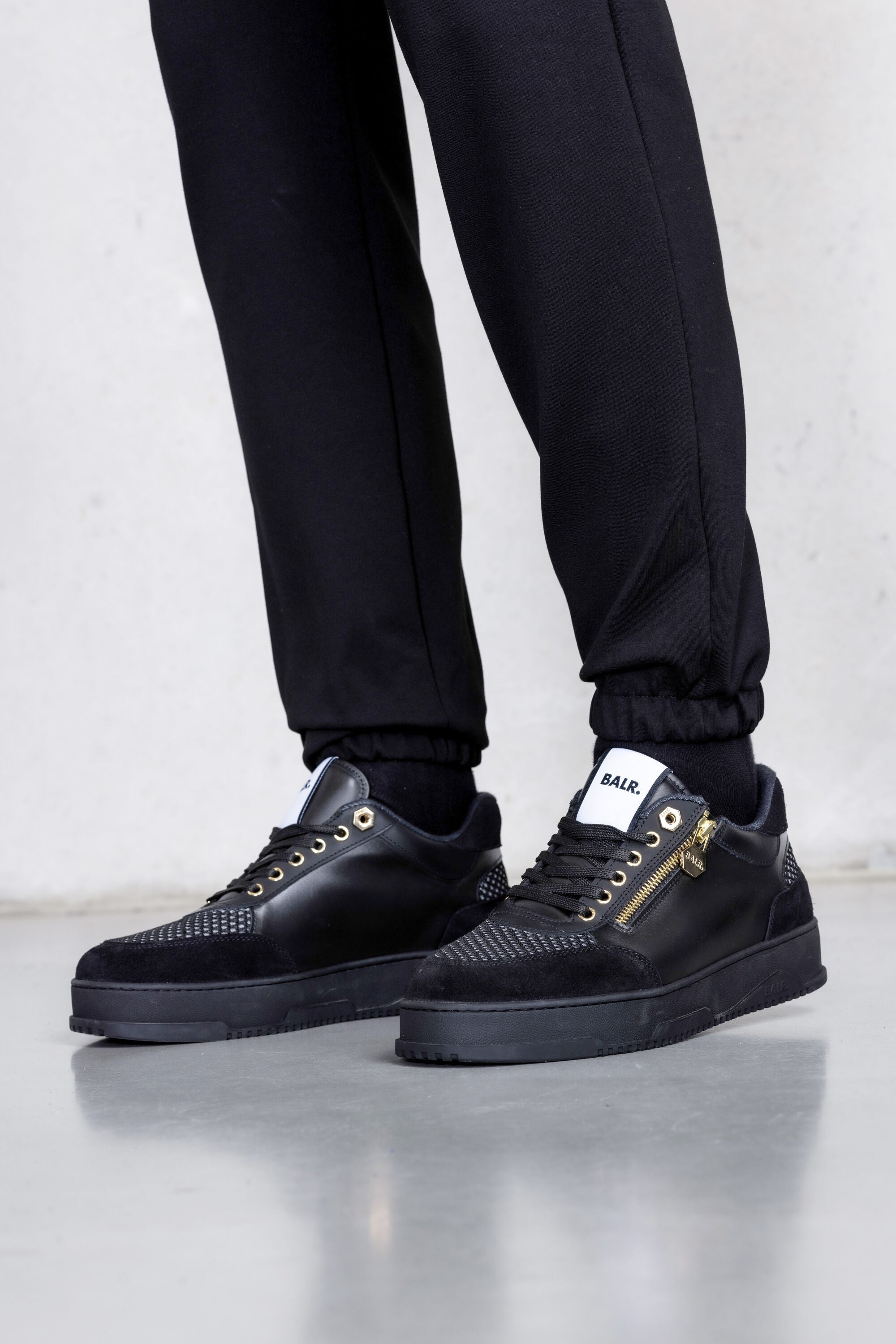 Sneakers sports shop hotsell