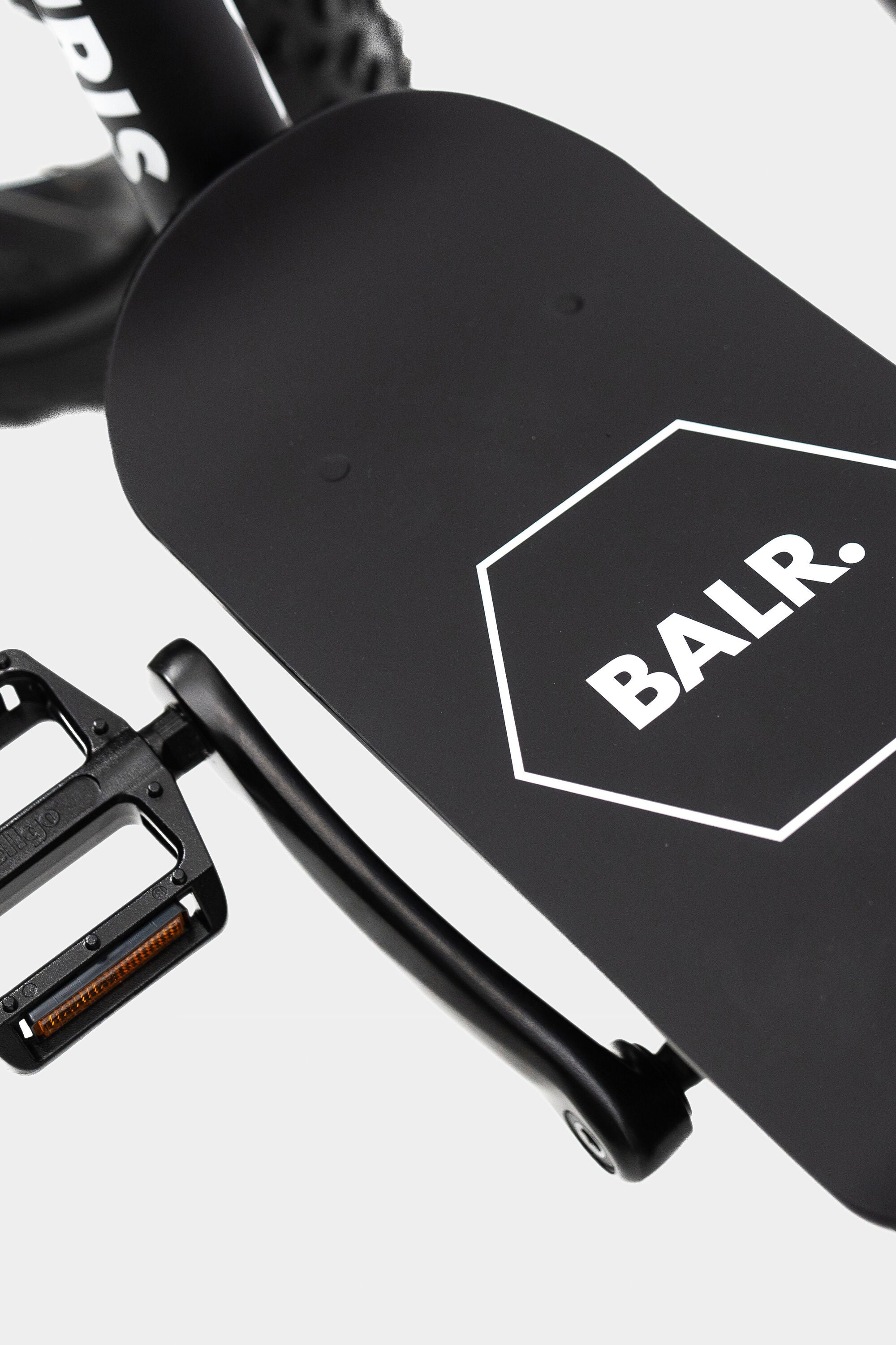 Shopify-BALR-x-La-Souris-Fatbike_103.jpg