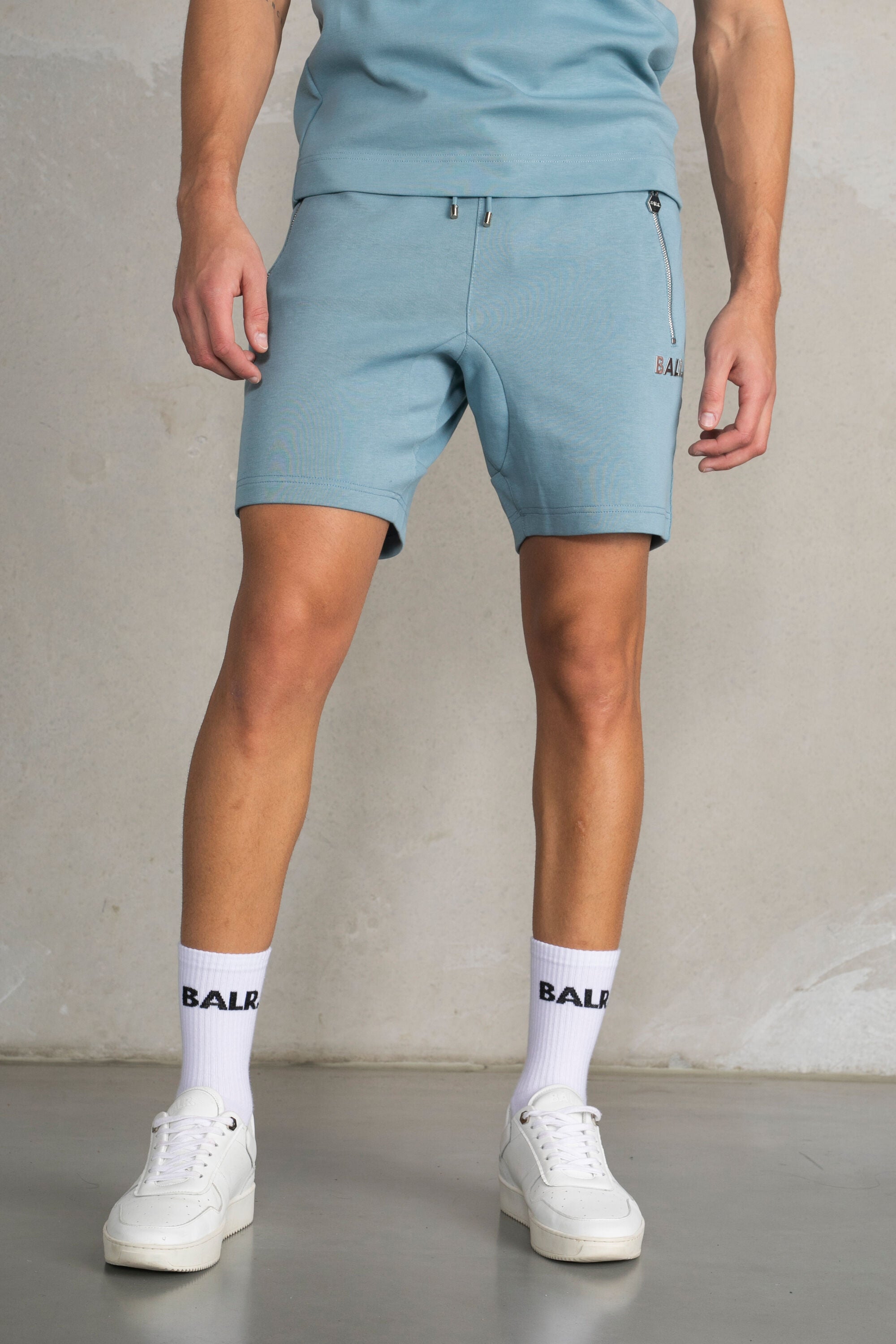Q-Series Sweat Short Stone Blue