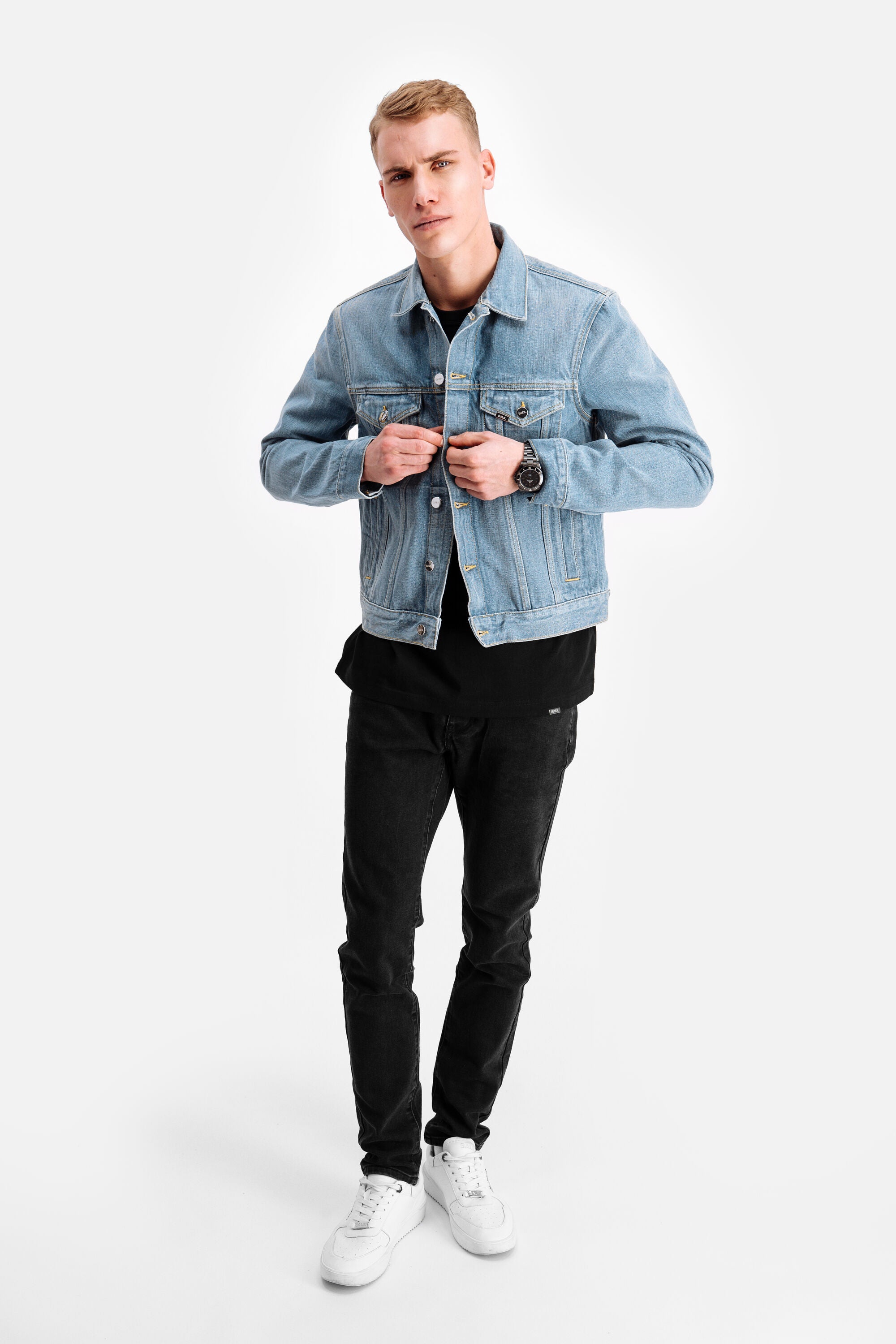 Embossed Straight Denim Jacket Mid Aged