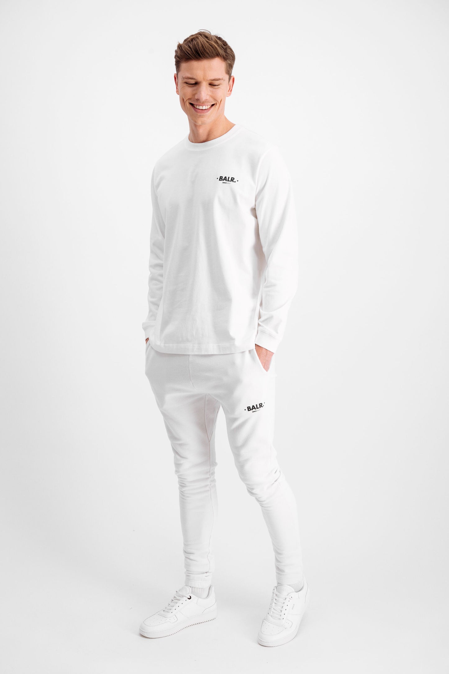 Minimalistic Relaxed Fit Jogger Light Stone